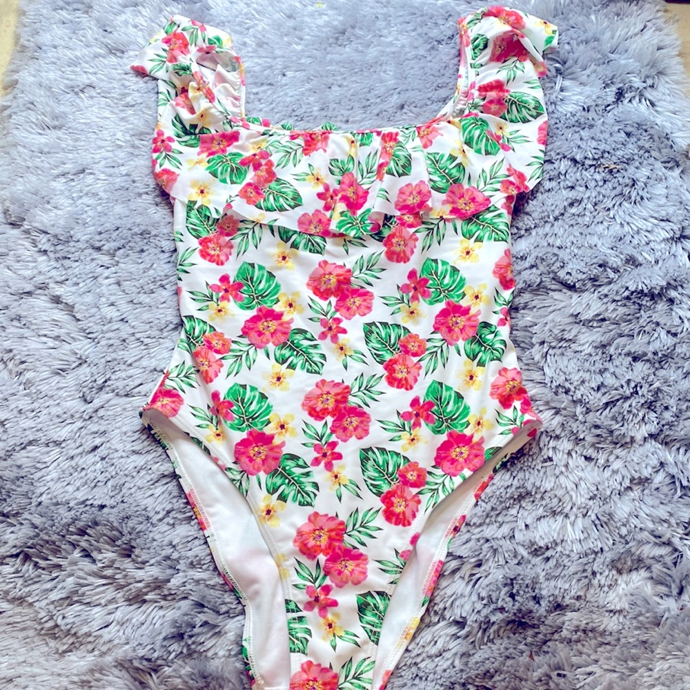 Cabana Del Sol White Pink Floral Tropical Ruffle Tropical Swimsuit Size Large